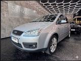 Ford Focus C-MAX Ghia - Ford Focus Ghia mit Benzin-Antrieb