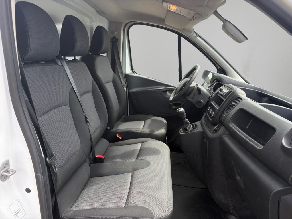 RENAULT Trafic ENERGY dCi 145 L1H1 3,0t Komfort RENAULT Trafic ENERGY dCi 145 L1H1 3,0t Komfort