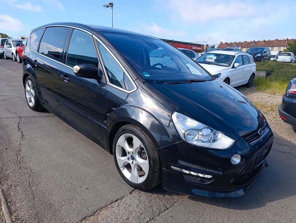 Ford S-Max S-MAX Titanium S*AHK*SITZ-H*SITZ-K*PANO*AUTOMATI