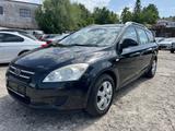 Kia cee'd / Ceed 1.6 Benzin*KLIMA* - Kia aus 2008: Cee D