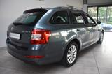 Skoda Octavia 1.6 TDI Ambition DSG Navi Sitzhz PDCv+h - Skoda Octavia mit Diesel-Antrieb: Kombi, 1.6