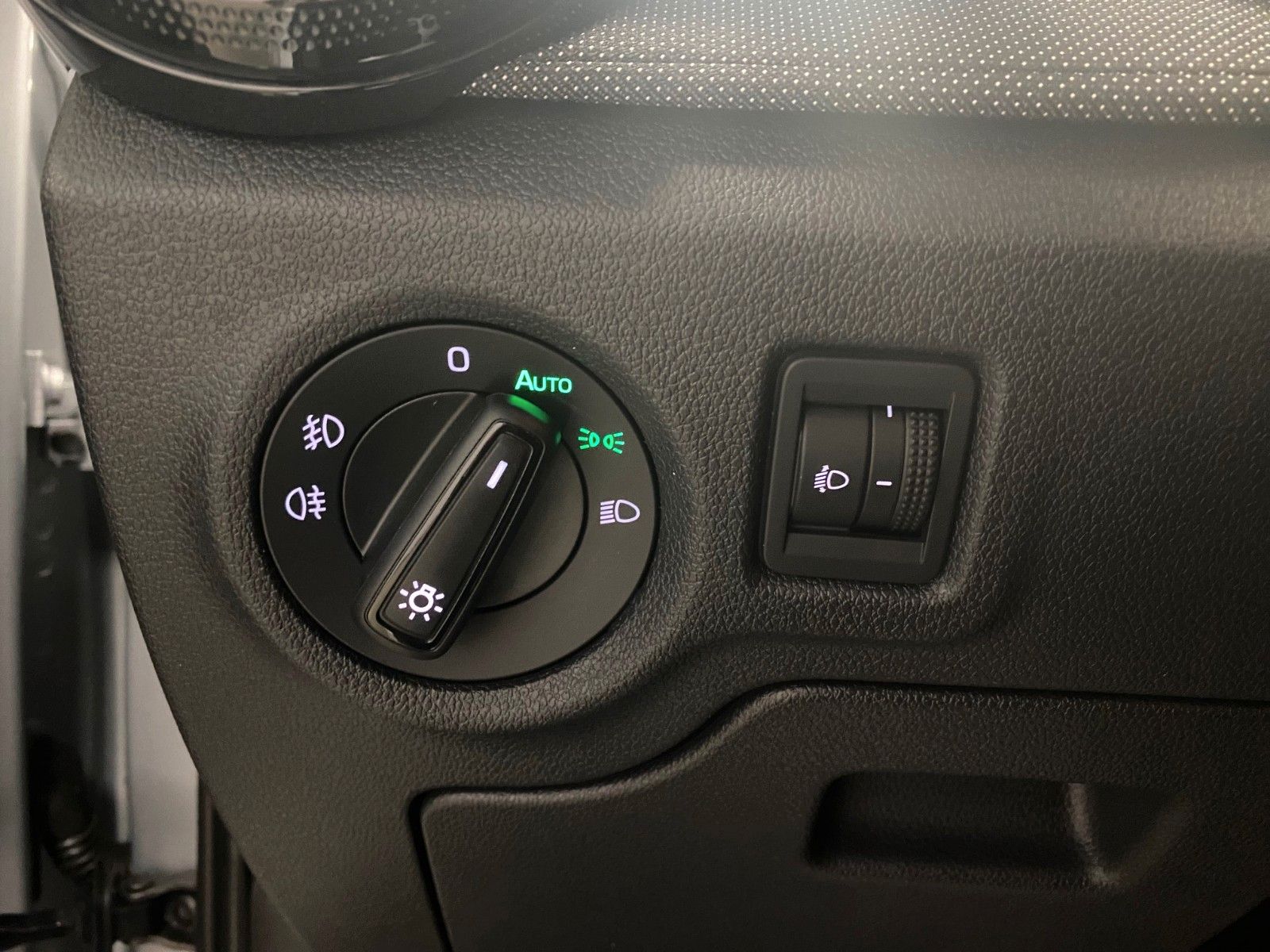 Fahrzeugabbildung SKODA Fabia 1.0 TSI Selection++Garantie 2030/100.000KM