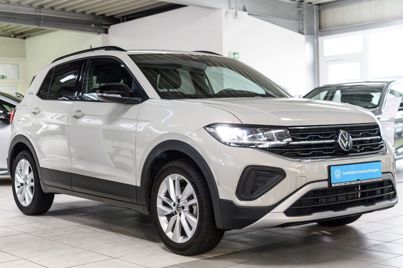 Fahrzeugabbildung Volkswagen T-Cross Goal 1.0 TSI DSG LED+AHK+NAVI+SHZ+ACC