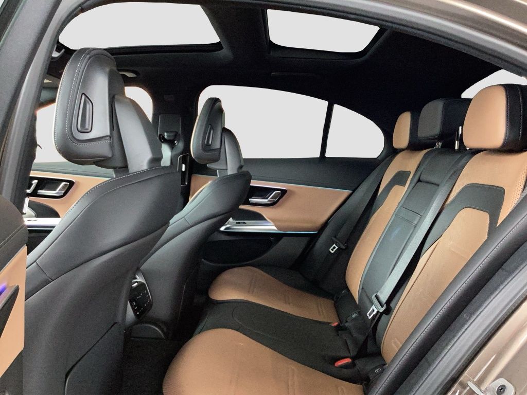 Fahrzeugabbildung Mercedes-Benz E 53 HYBRID 4M+ AMG*DISTR*PANO*V-Max*MASSAGE*AHK