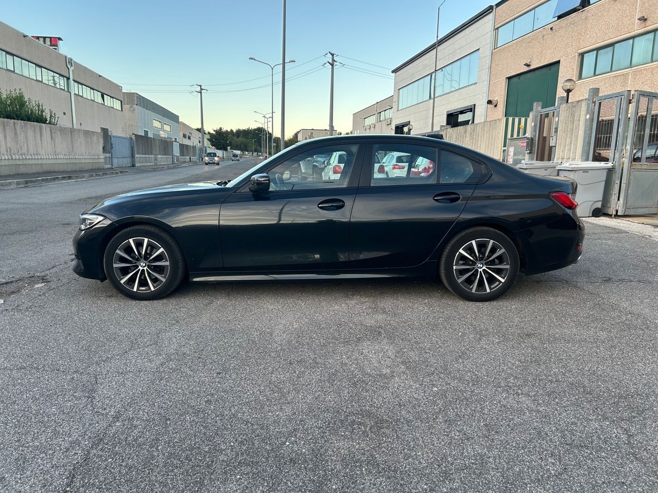 BMW Bmw 318 318d Gran Turismo Business Advantage aut imagem 3