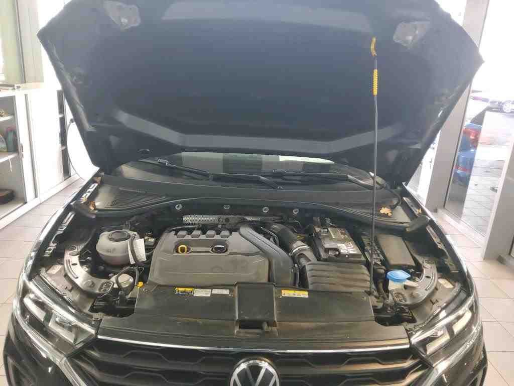 Fahrzeugabbildung Volkswagen T-Roc Sport TSI *Navi*ACC*LED*PDC*Standhzg*DAB*