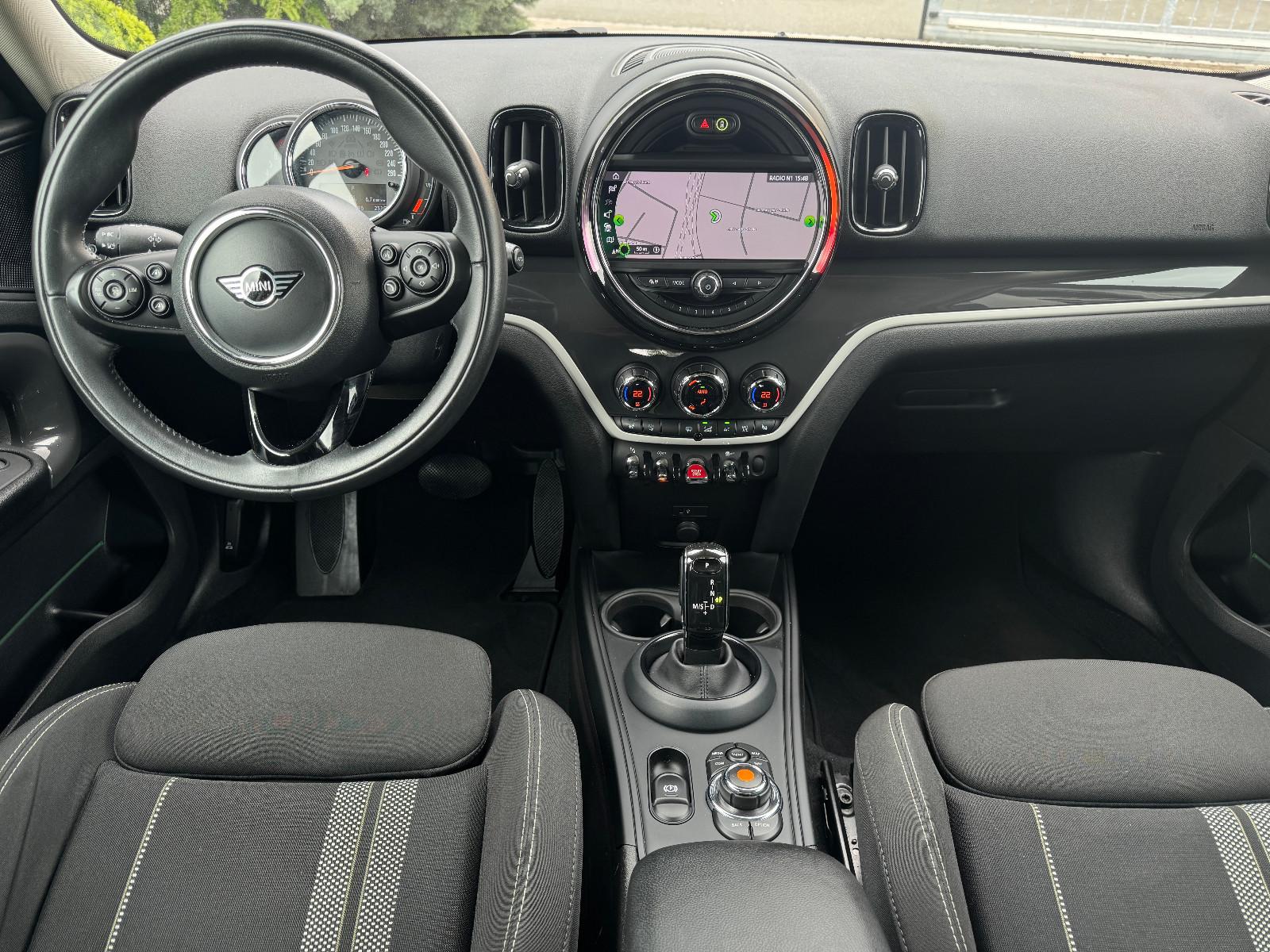 MINI Countryman S Autom.*NAVI*RüKAMERA*