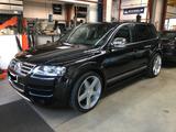 Volkswagen Touareg 6.0 W12 Tiptronic Sport W12 Sport - Volkswagen Touareg mit Benzin-Antrieb: Geländewagen, Automatik