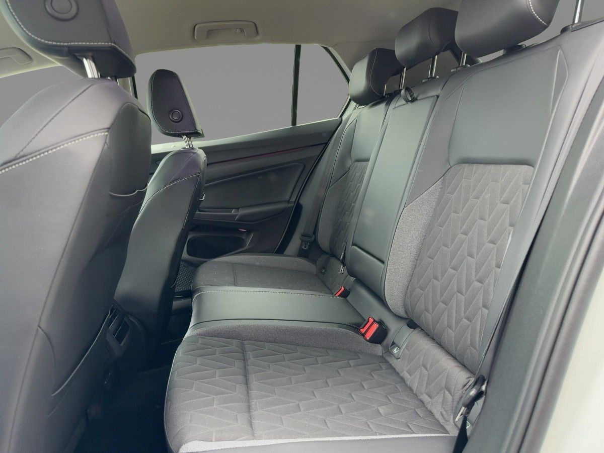 Volkswagen Golf - Bild 10