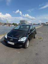 Mercedes-Benz A 160 ELEGANCE BlueEFFICIENCY ELEGANCE - Mercedes-Benz A 160: Blueefficiency