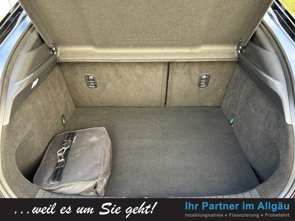 Fahrzeugabbildung Mazda MX-30 35kWh FIRST EDITION MATRIX+HEADUP+NAVI+SHZ