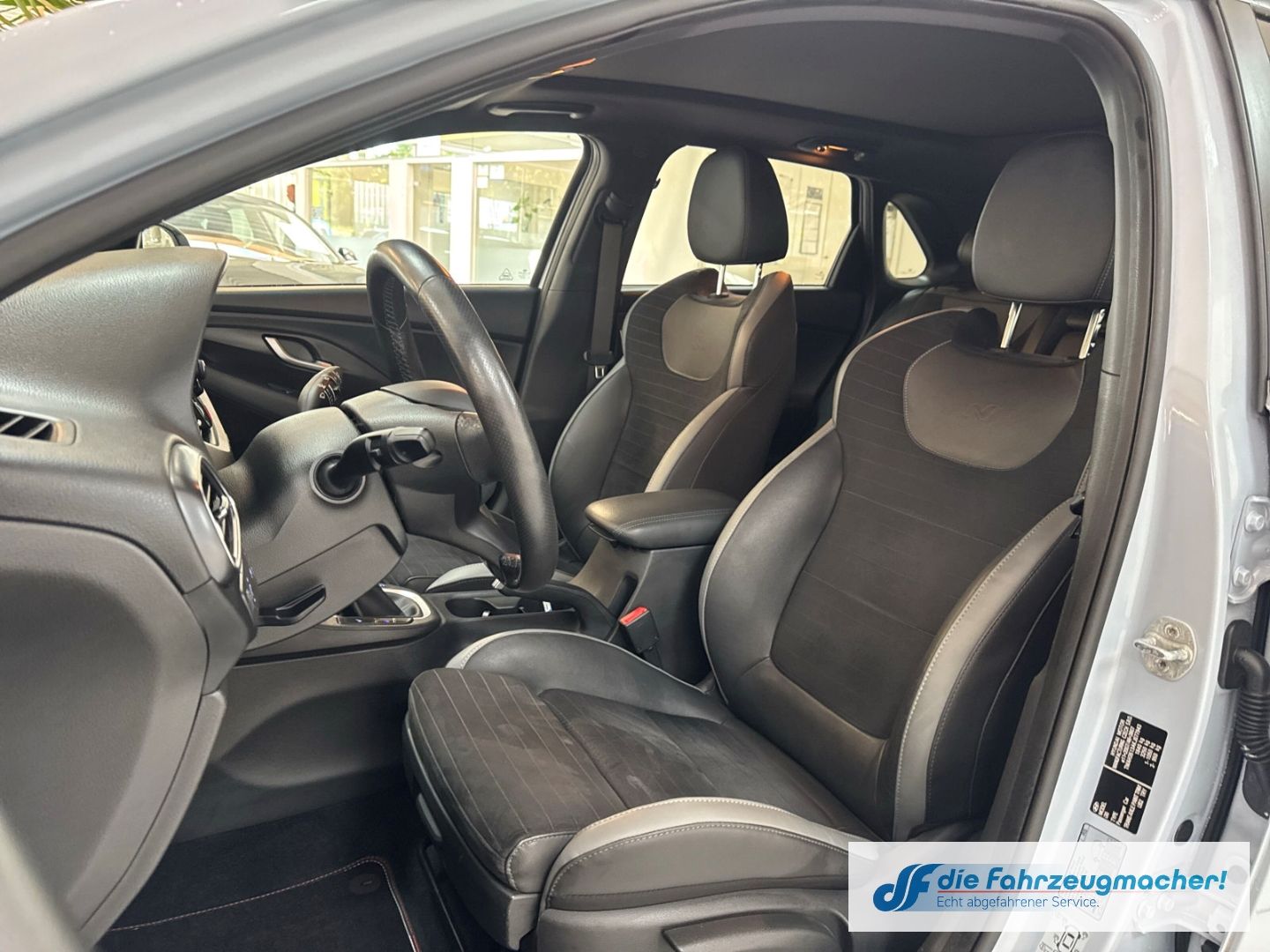 Fahrzeugabbildung Hyundai i30 N Line 1.4 T-GDI EU6d-T Sportpaket El. Panod