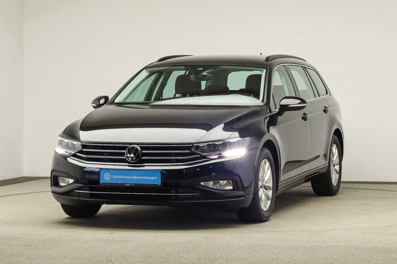 Volkswagen Passat Variant Business 1.5 TSI Assist Navi foto 2