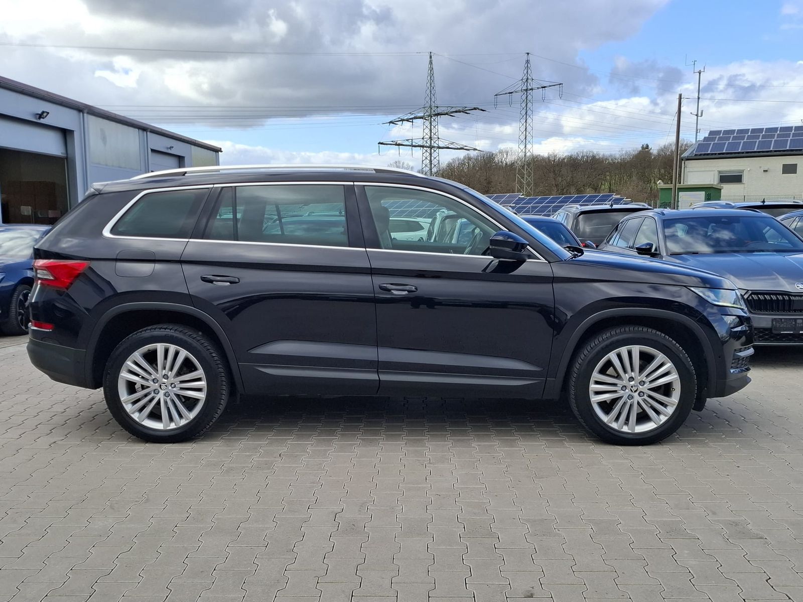 Fahrzeugabbildung SKODA Kodiaq 2.0 TDI 4x4 PANO*StandH*LEDER*CANTON*AHK