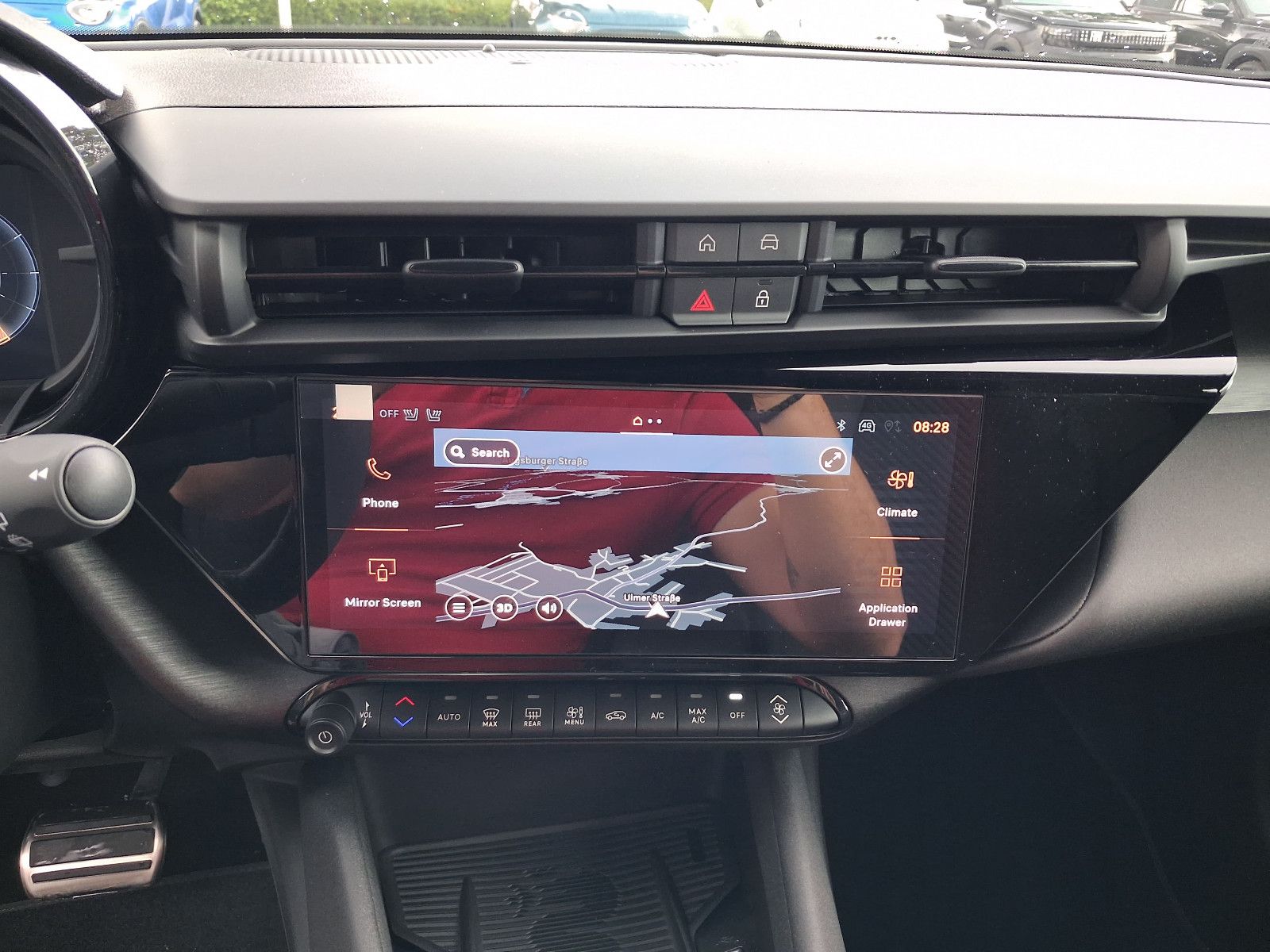 Fahrzeugabbildung Alfa Romeo Junior Ibrida 1.2 VGT 48V-Hybrid 107 kW Ti