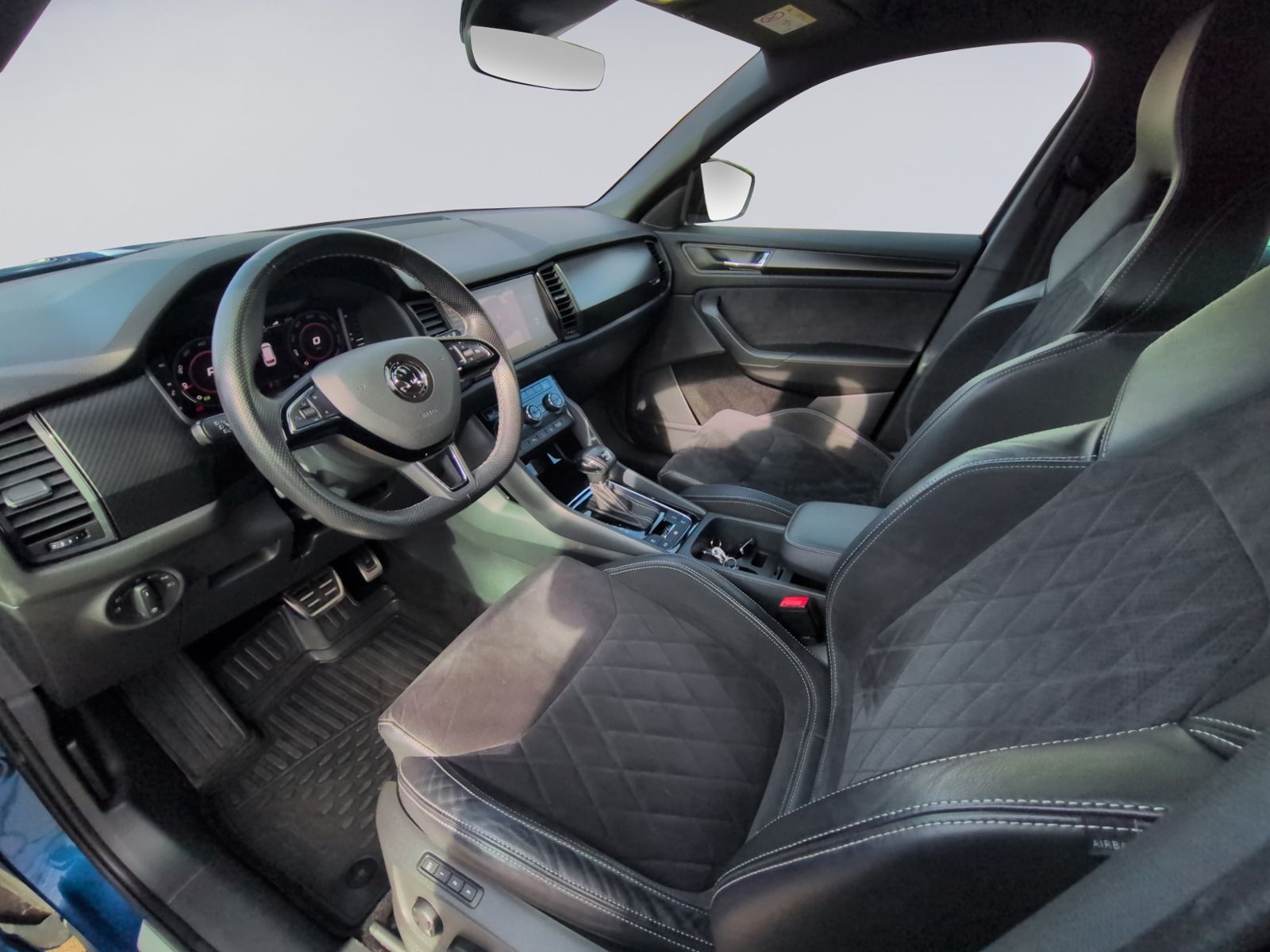 Kodiaq 2.0 TDI DSG 4x4 Sportline KAMERA+AHK+