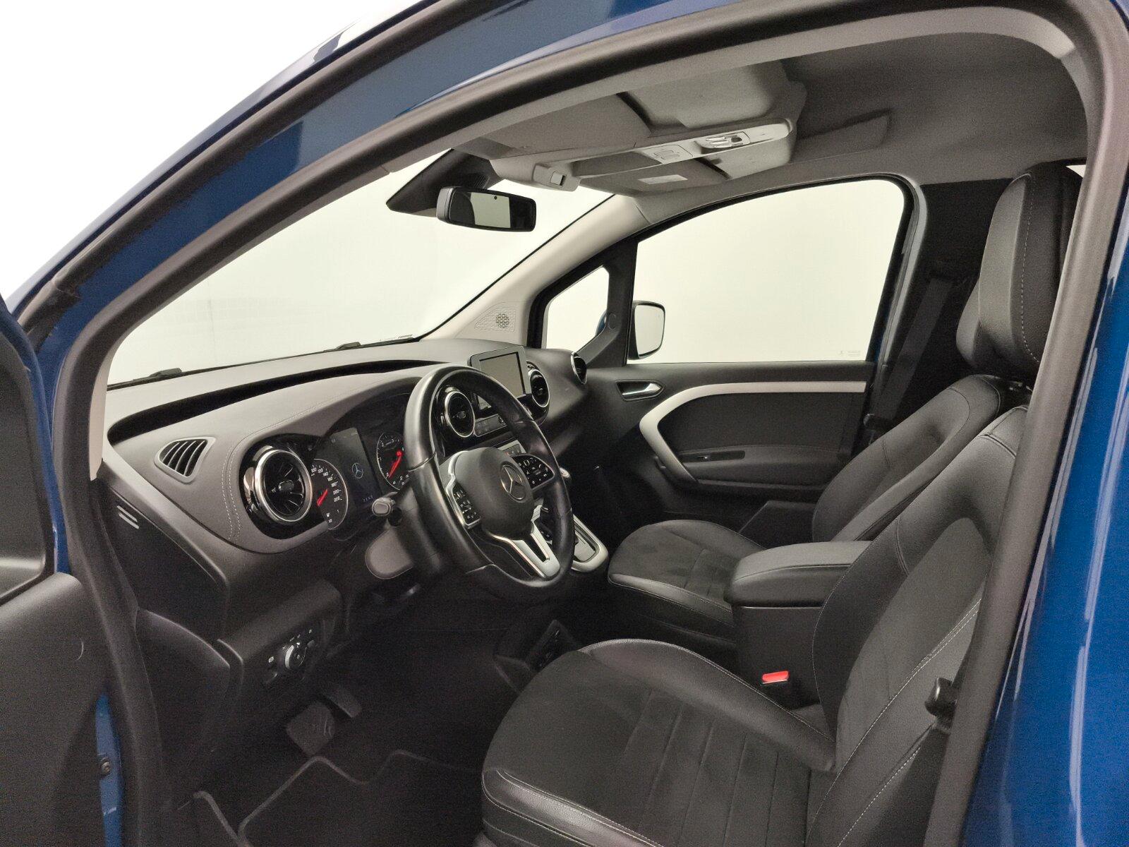 Mercedes-Benz T 180 d PROGRESSIVE 7G Navi Klima Kamera LED AHK