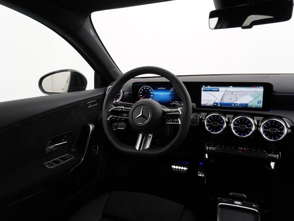 Mercedes-Benz A 250 e Star Edition AMG Line | Nightpakket | Ve