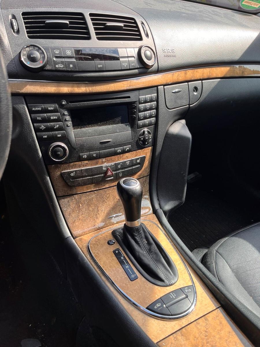 Mercedes-Benz E280 2007 — photo 7