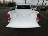 Toyota HiLux 4x4 Double Cab Autm. Comfort*Navi+SHZ+PDC - gebrauchte Toyota Hilux aus dem Jahr 2024