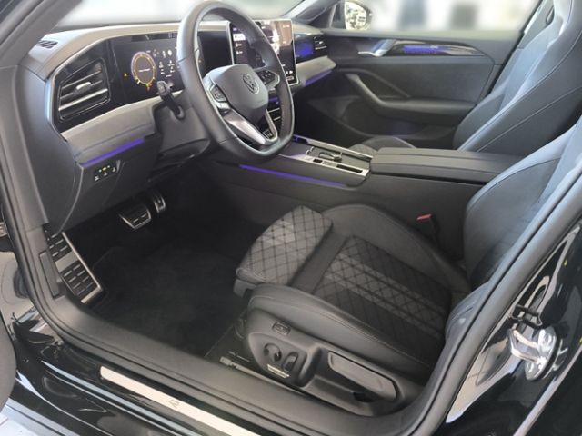 Fahrzeugabbildung Volkswagen Passat Variant 2.0 TDI DSG R-LINE MATRIX-LED NAV