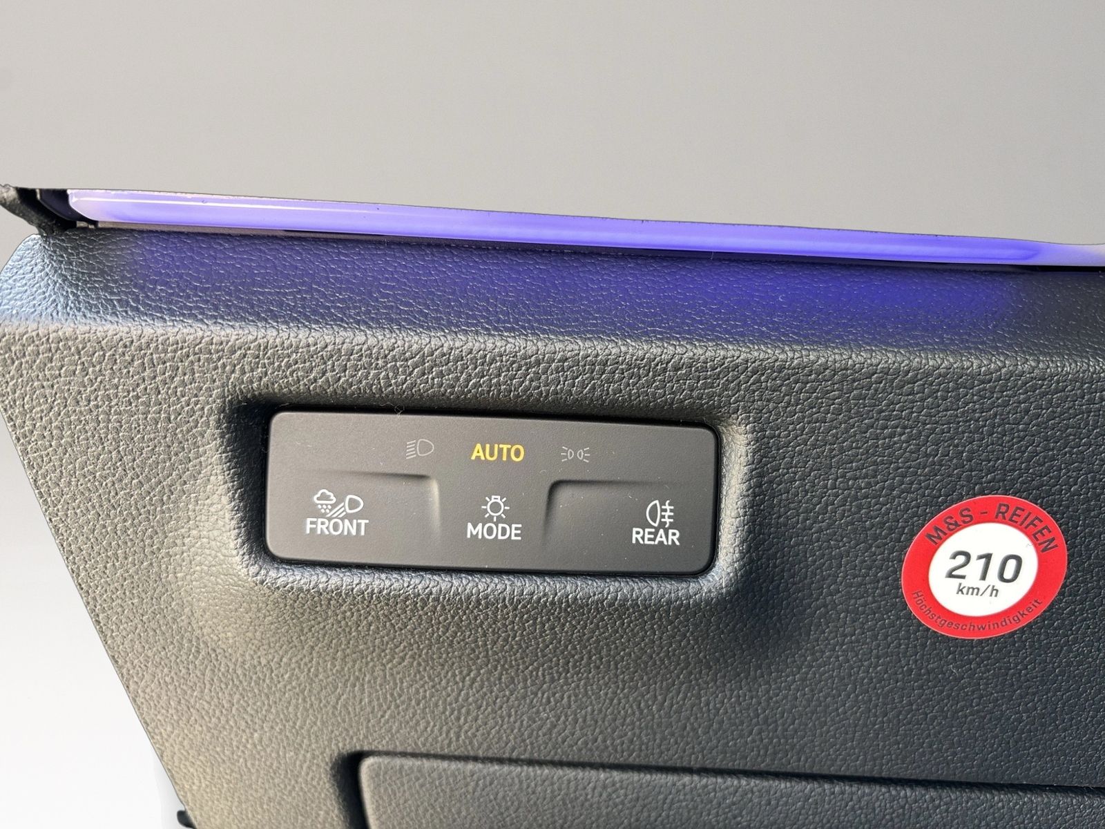 Tayron 2.0 TDI R-Line 4M, AHK, IQ Light, BlackSt