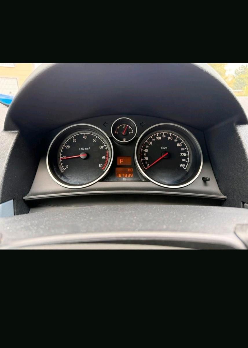 Opel Astra 2005 — engine 125 HP (92kW)