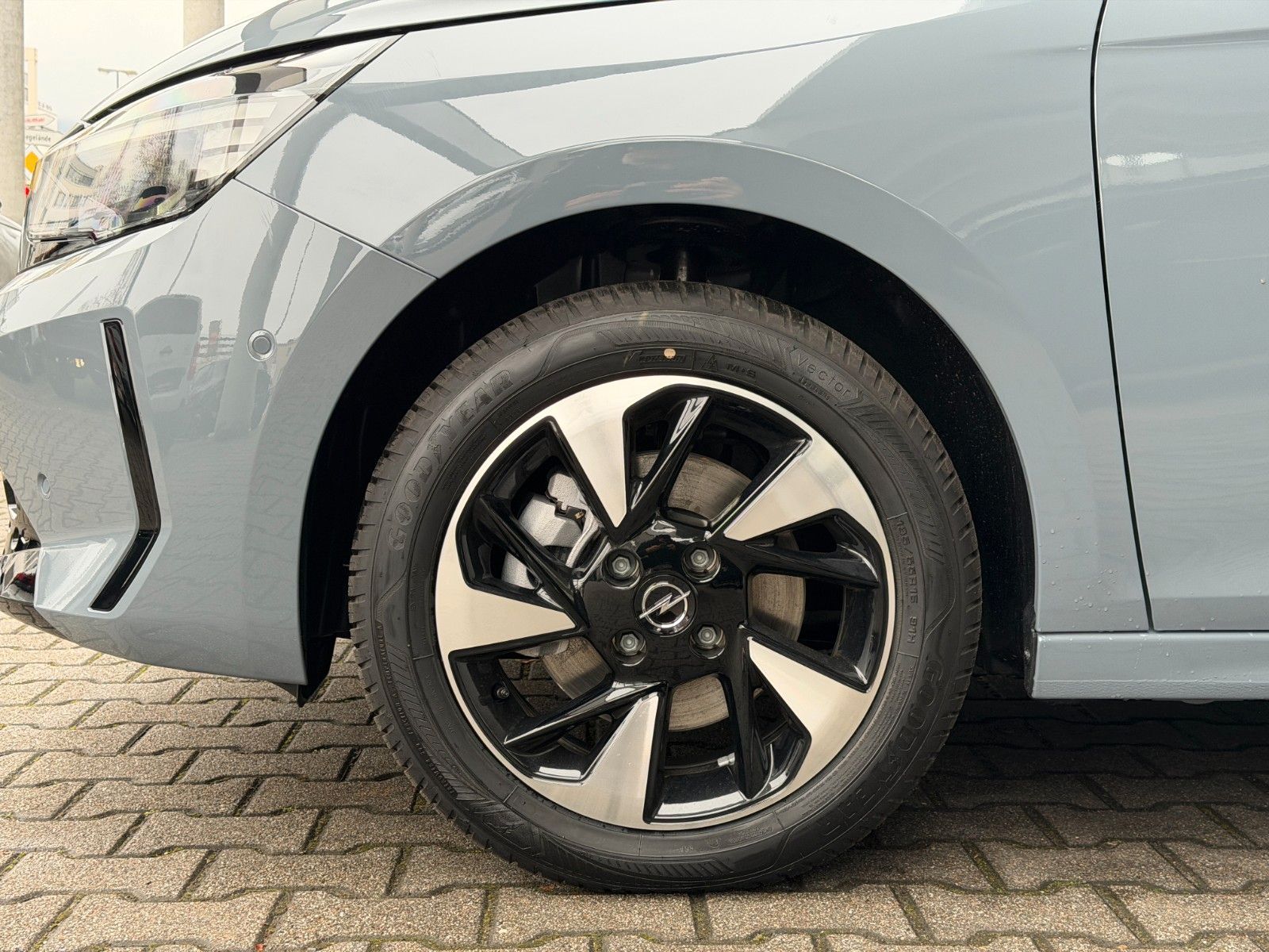 Fahrzeugabbildung Opel Corsa F e - Long Range GS Kamera,LED,Navi,SHZ,LM