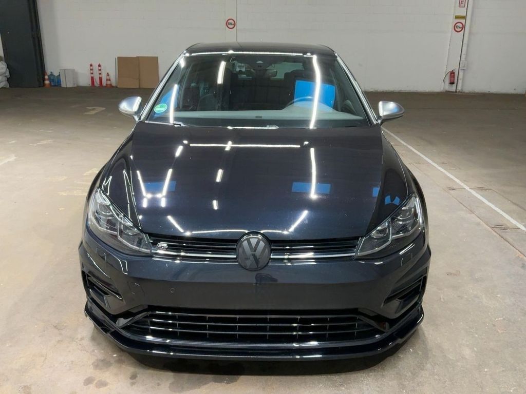 Image of Volkswagen Golf