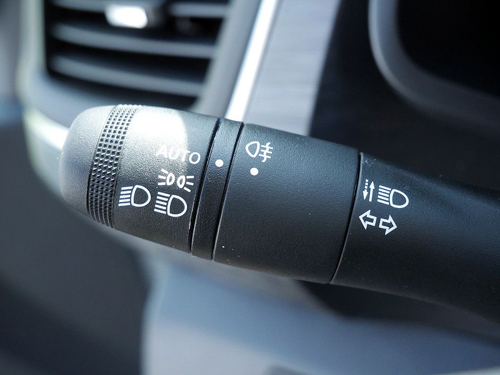 Fahrzeugabbildung Renault Trafic Komfort L1H1 Blue dCi 130 KAMERA AHK LED