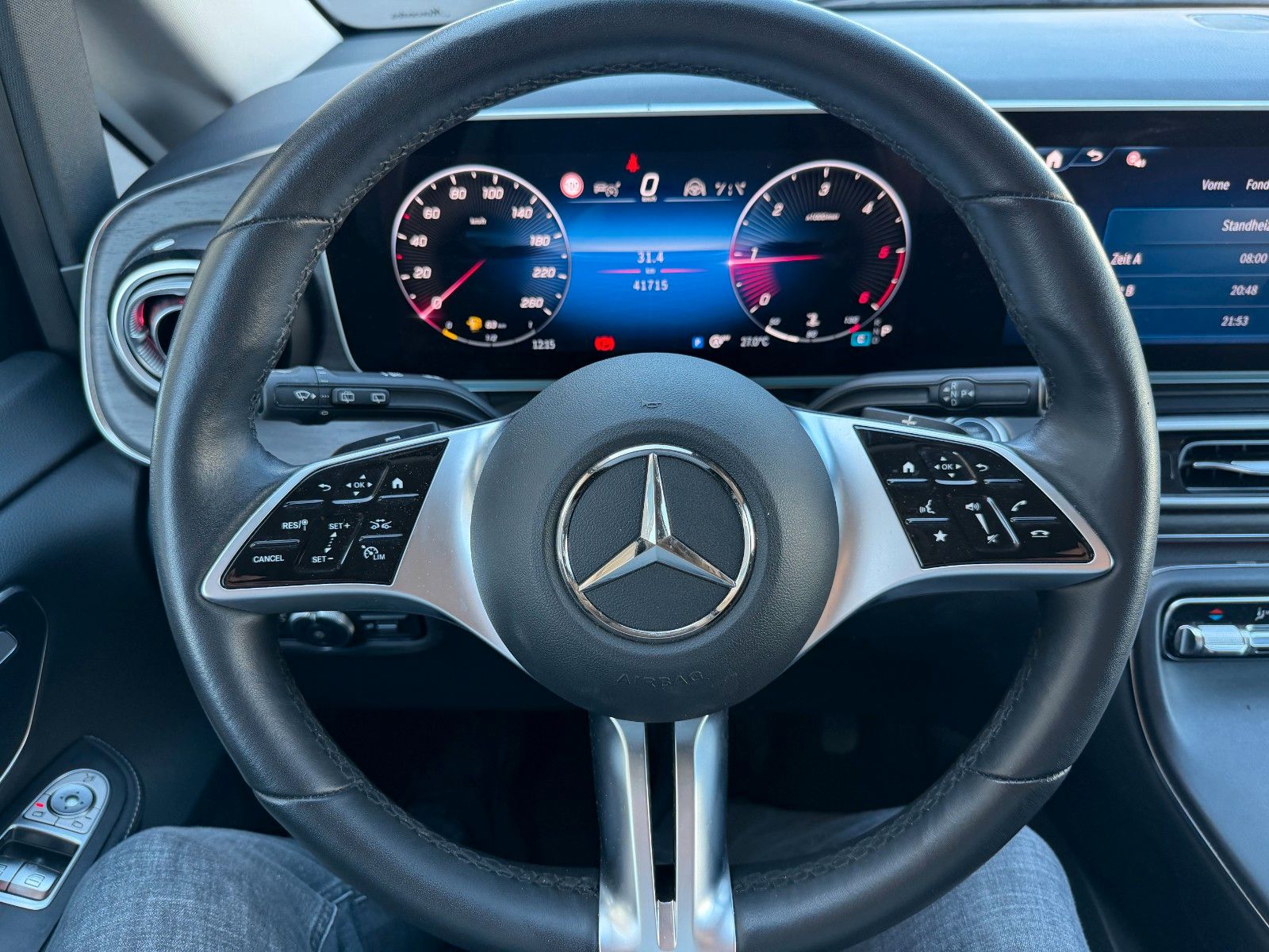 Fahrzeugabbildung Mercedes-Benz V 300 d AVA Extral DISTRONIC Standheiz el Türen