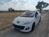 Peugeot 207 Urban Move 95 VTi - Peugeot 207: 95