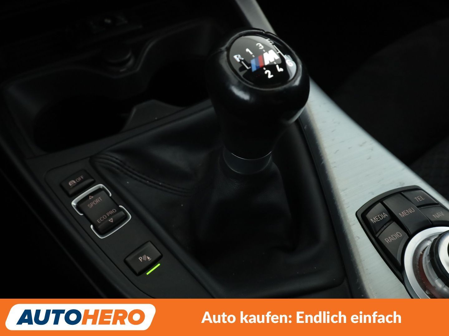 BMW 1er 120i M Sport*NAVI*TEMPO*PDC*SHZ*LIM* foto 25