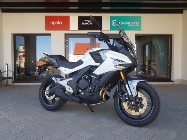 CFMOTO 700MT Nebula White