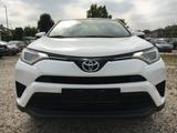 Toyota RAV 4 RAV4 Basis 2.0 KLIMA 4X4 - Toyota RAV 4 mit Benzin-Antrieb: Geländewagen