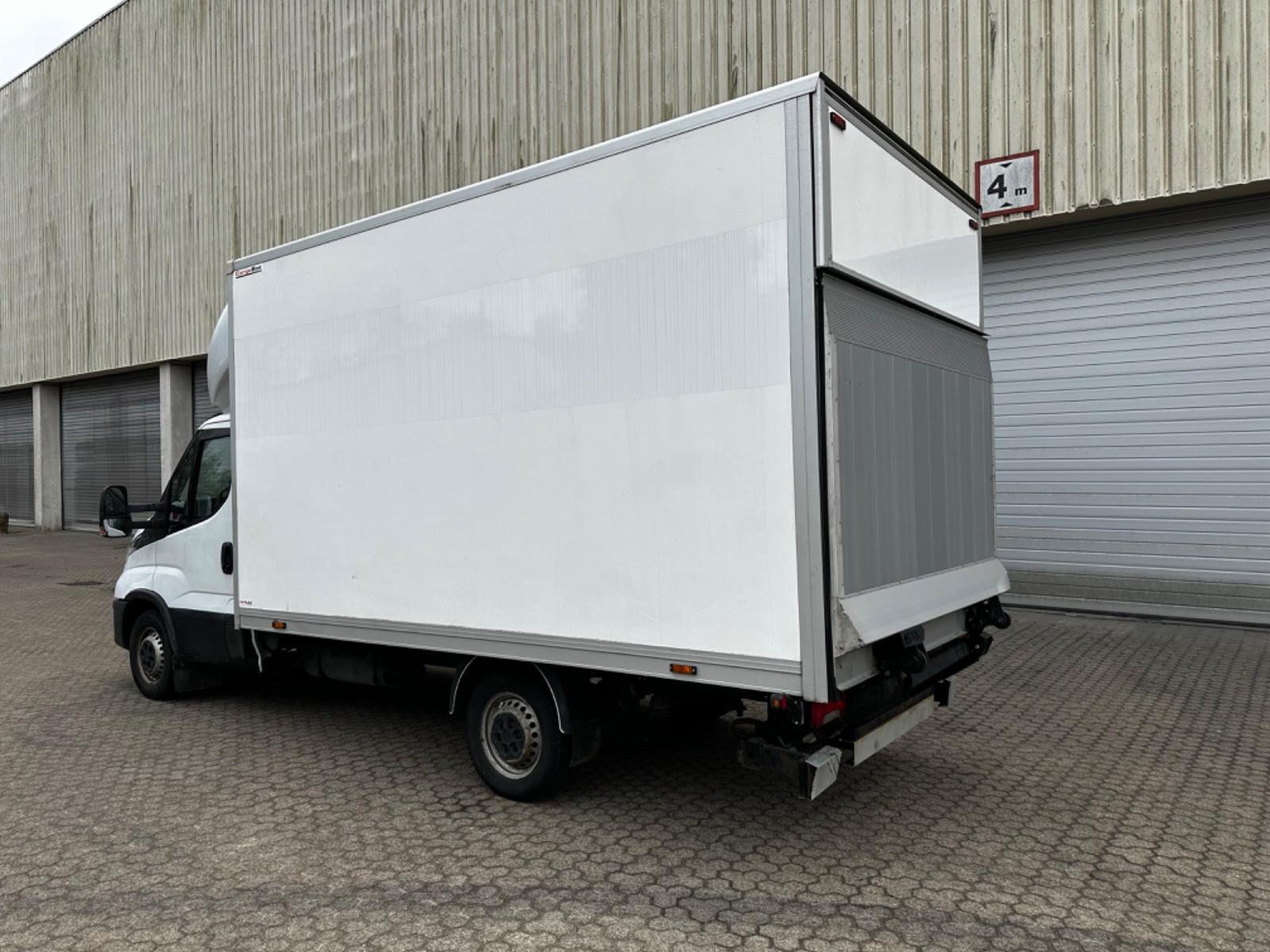 Iveco Daily 35S14 2.3D*Koffer*el.hydr.Ladebordwand*