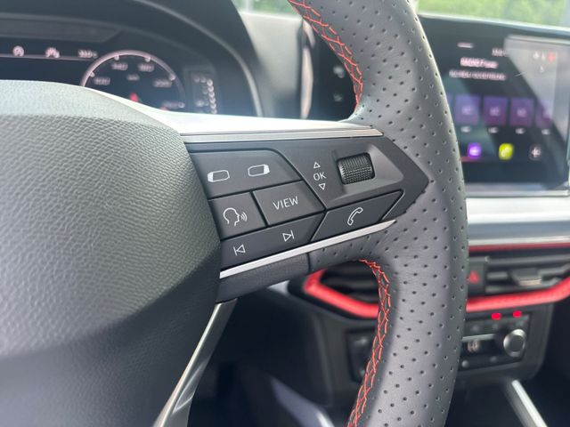 Arona FR 1,5 TSI DSG *LED+NAVI+AHK+SHZ+PDC+KAM*