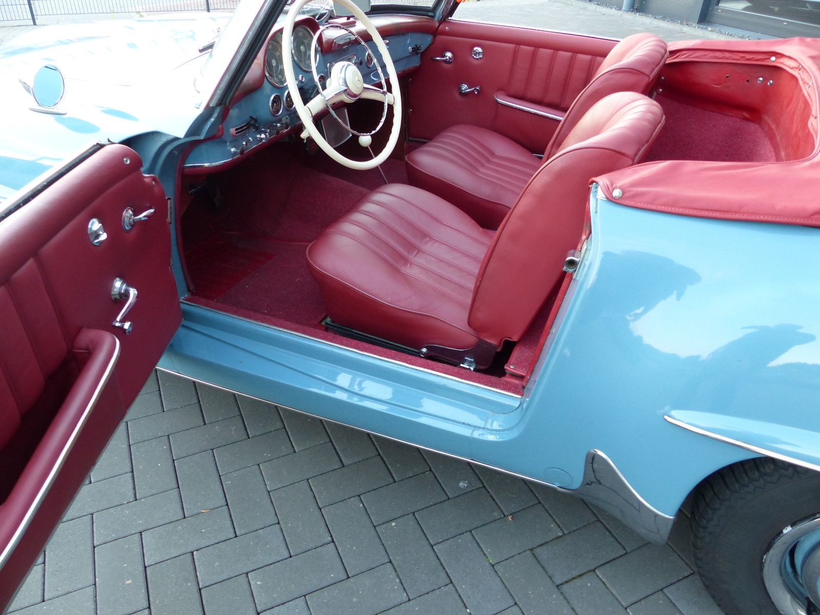 Fahrzeugabbildung Mercedes-Benz 190 SL