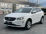 Volvo XC60 2.0 Momentum Aut. Pano Xenon Navi Kamera - Volvo Gebrauchtwagen in Wiesbaden
