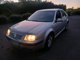 Volkswagen VW Bora 2.0 Tüv fast Neu/ Viele Neuteile - Volkswagen Bora: 2.0