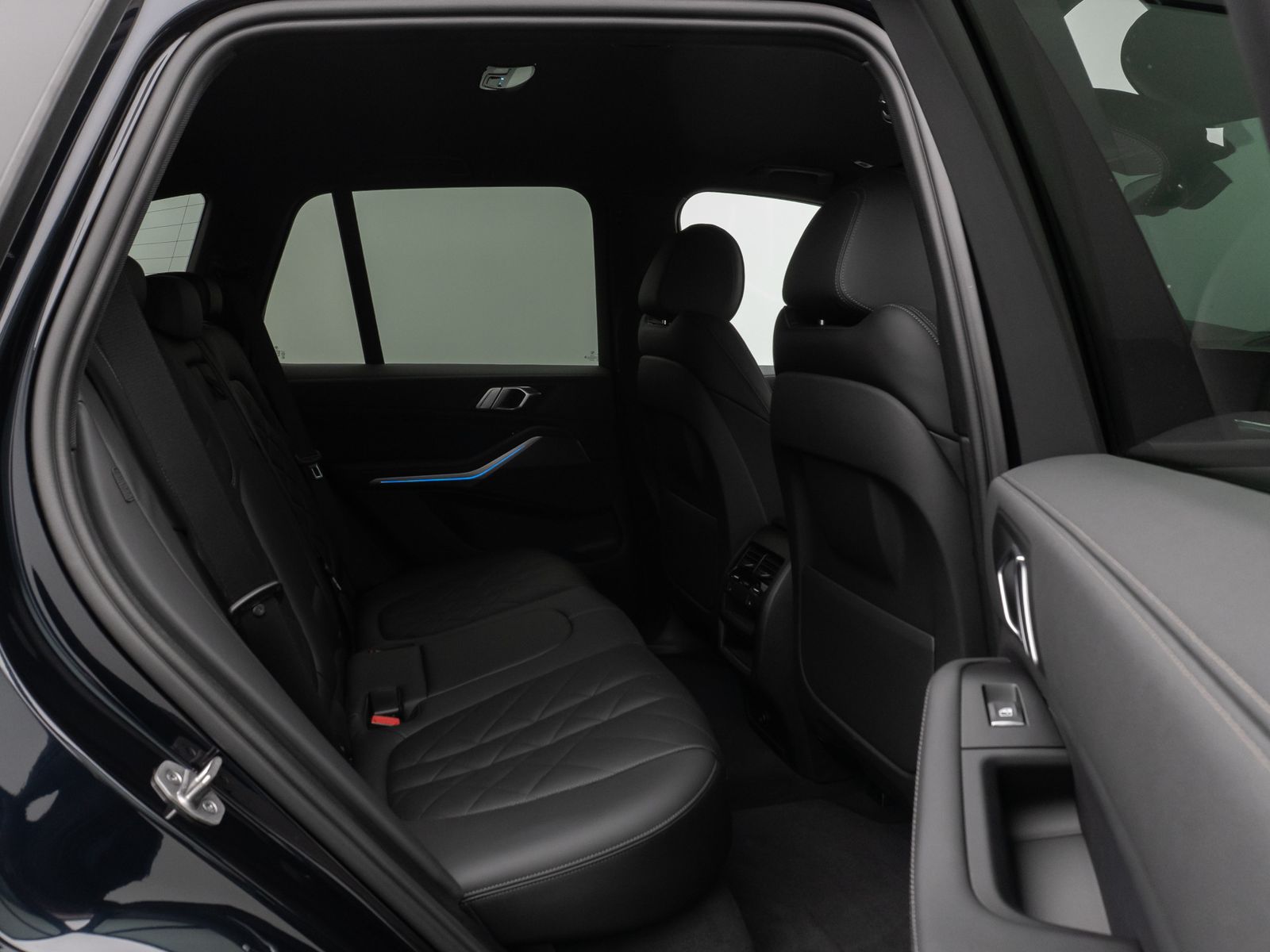 Fahrzeugabbildung BMW X5 xD45e M Sport 360°Laser HUD DAB HiFi Komfort