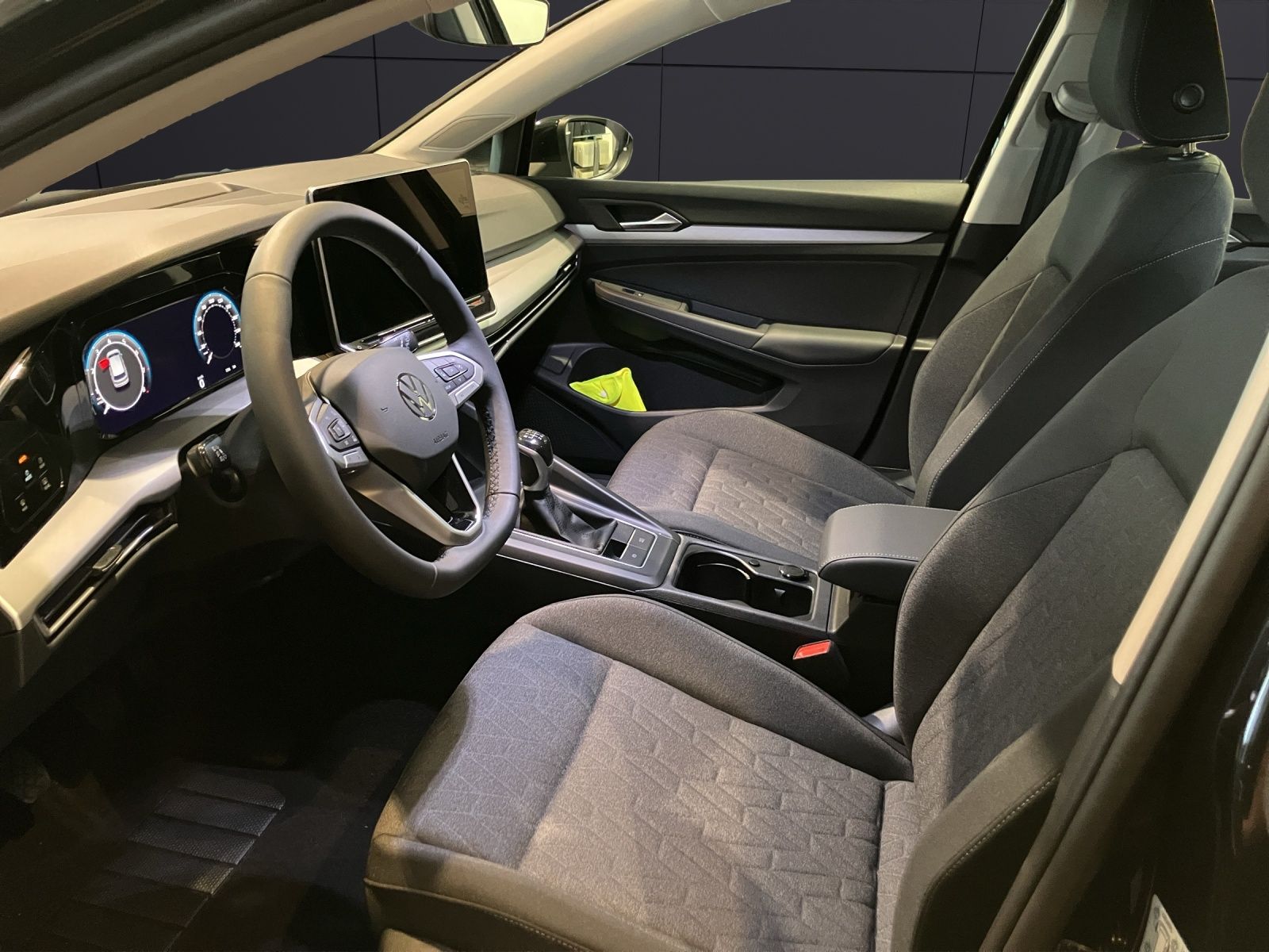 Fahrzeugabbildung Volkswagen Golf 1.5 TSI 85 kW Goal LED, DAB +, AUTO LIGHT A