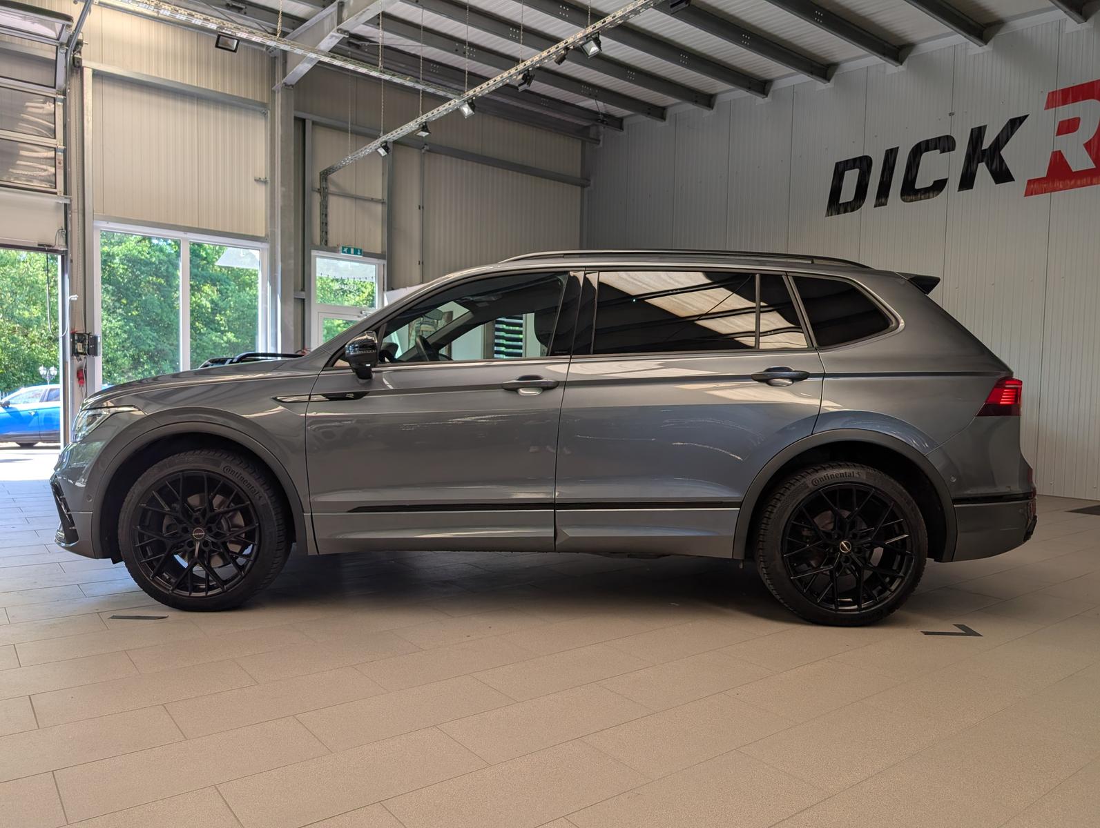 Volkswagen Tiguan Allspace R-Line 4M Pano*STHZ*AHK*BLACK*7S