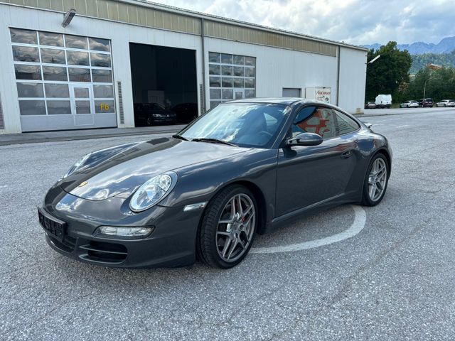 Porsche 911 Carrera 4 S Coupe