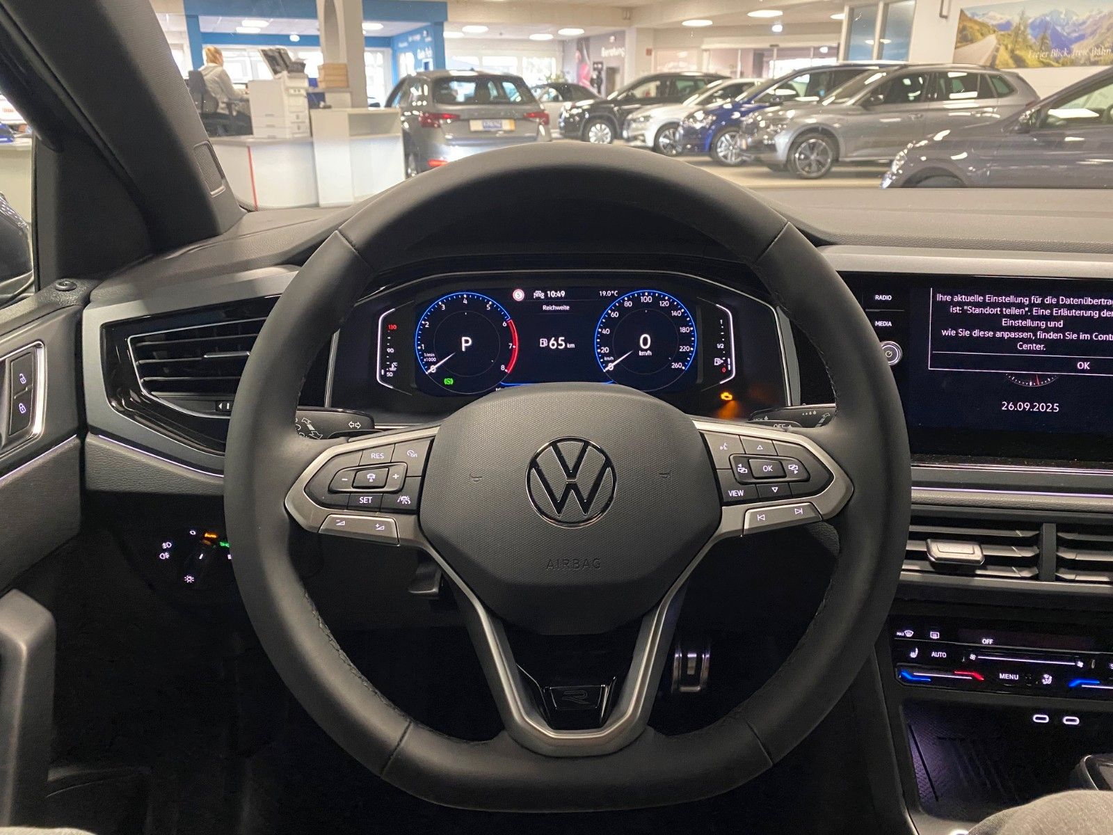 Fahrzeugabbildung Volkswagen Taigo 1.5 TSI OPF DSG R-Line+ MATRIX LED+ACC+18"