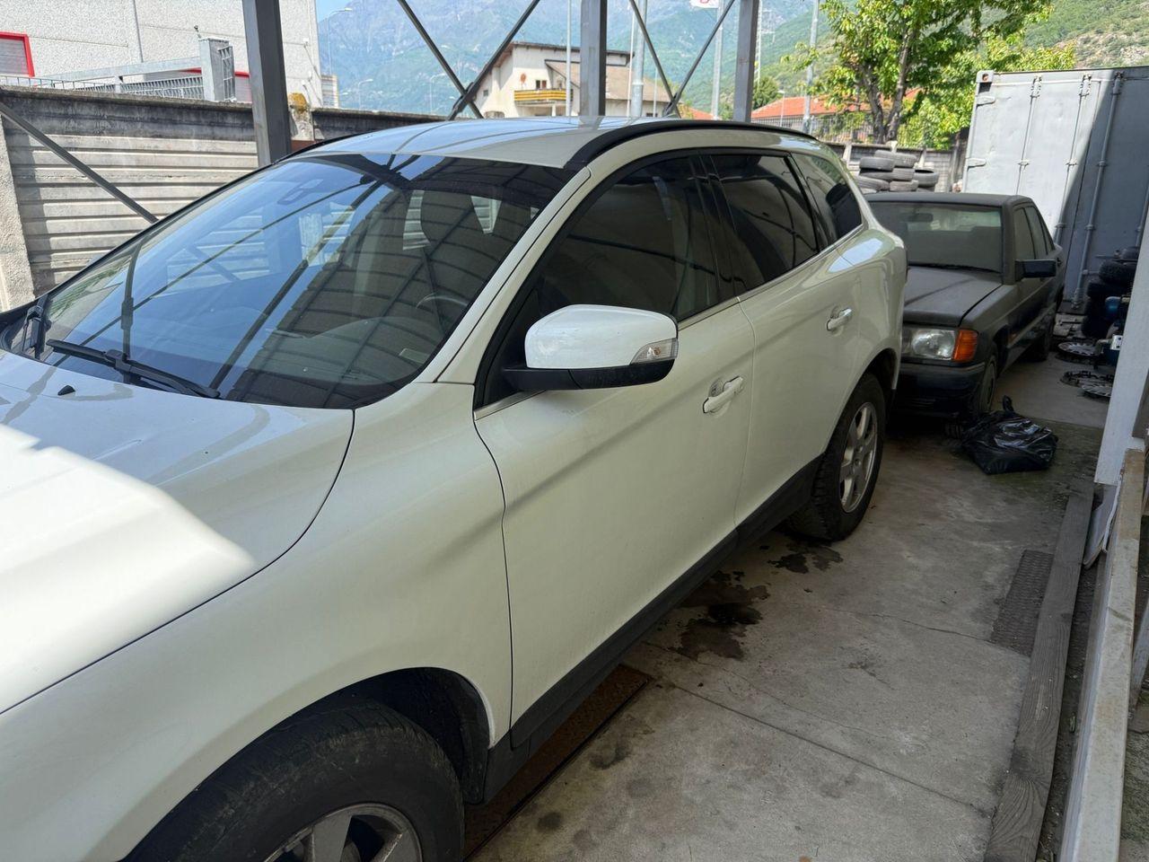 Volvo XC60 2009 — rear view