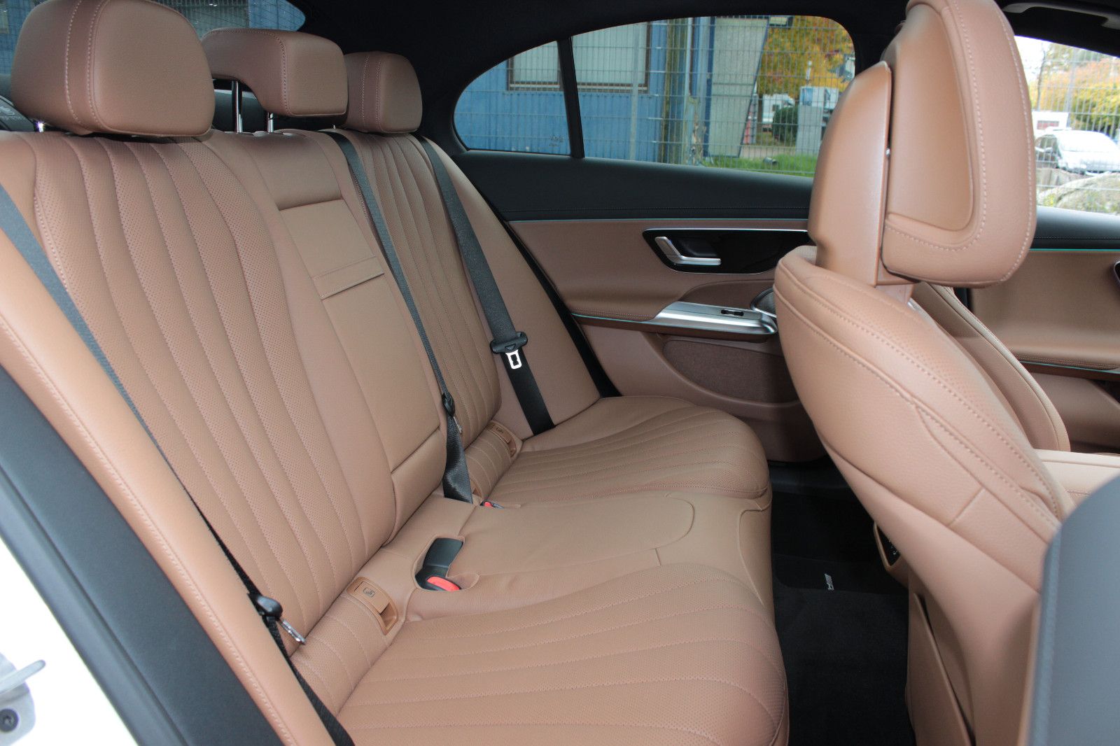 Fahrzeugabbildung Mercedes-Benz E 200 *MY26*AMG Line Premium Plus*Superscreen*