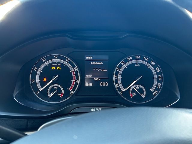 Karoq Ambition BFS;LED;SHZ;PDC:FSE