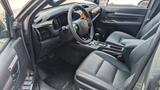 Toyota Hilux Double Cab Invincib 4x4 *SOFORT VERFÜGBAR* - Toyota Hilux: Allradantrieb, Cab