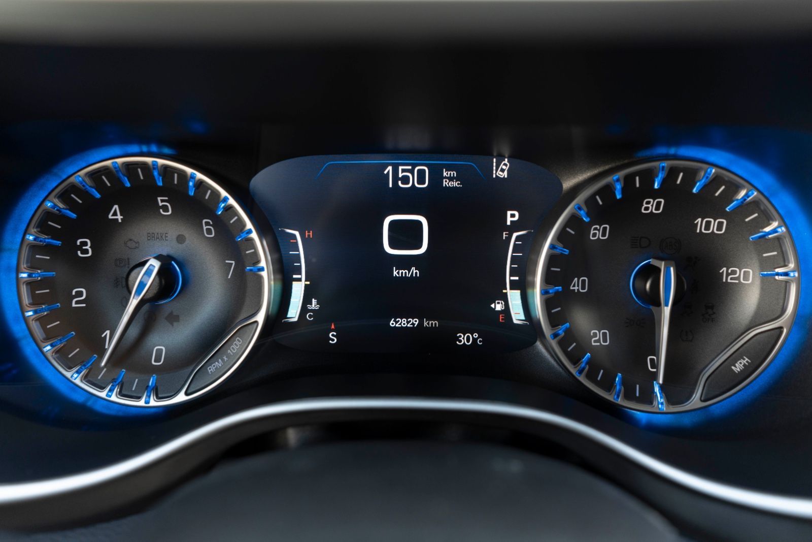 Fahrzeugabbildung Chrysler Pacifica Touring LPG ACC 360° LED TOTW CARPLAY